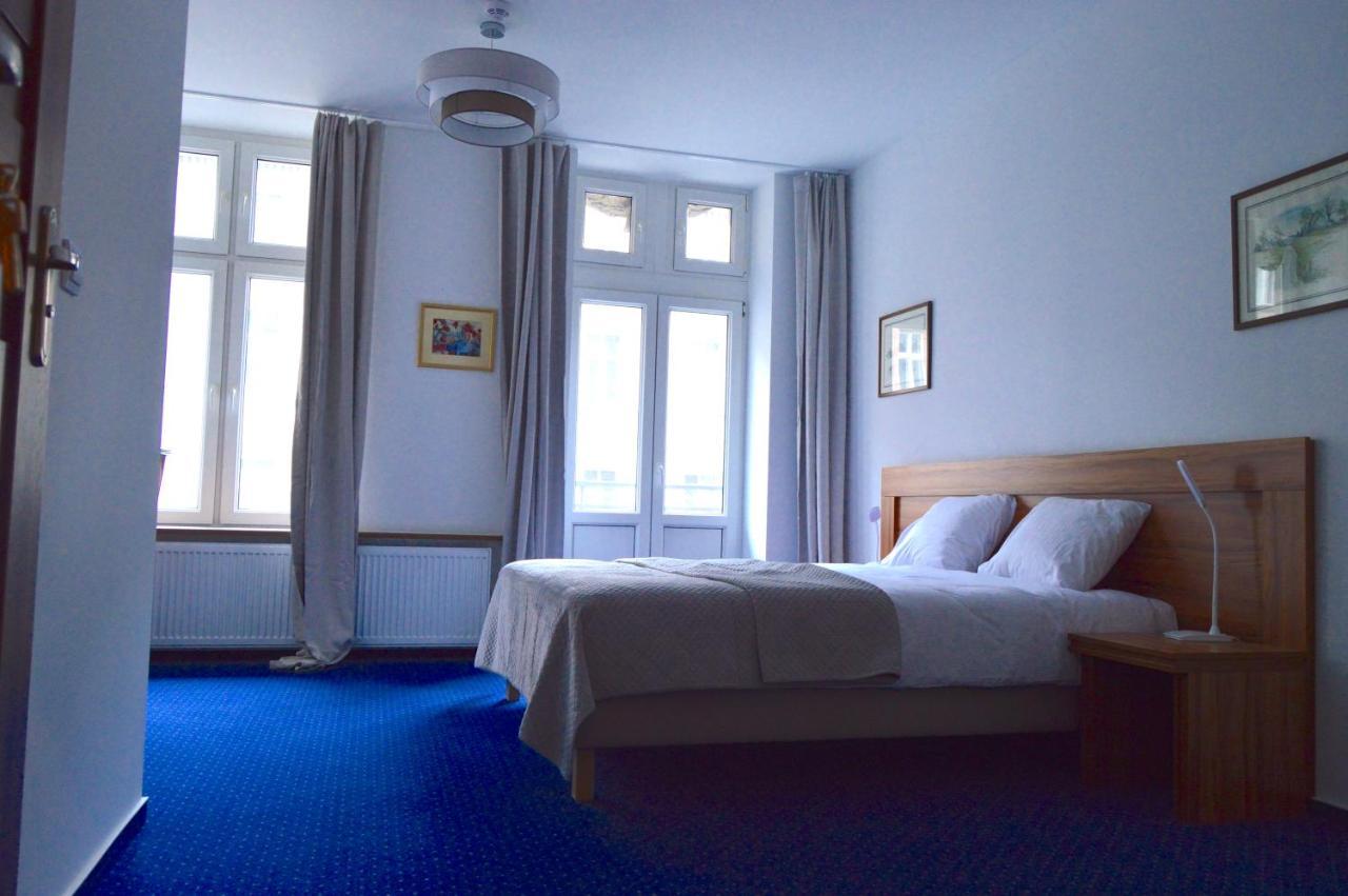 Apartamenty Next To Galeria كاتوفيتسه المظهر الخارجي الصورة
