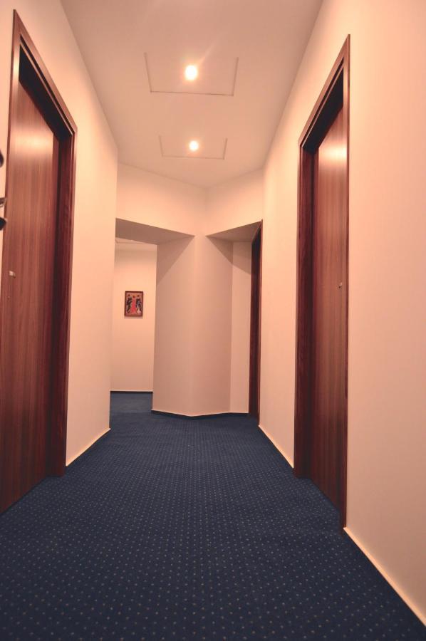 Apartamenty Next To Galeria كاتوفيتسه المظهر الخارجي الصورة